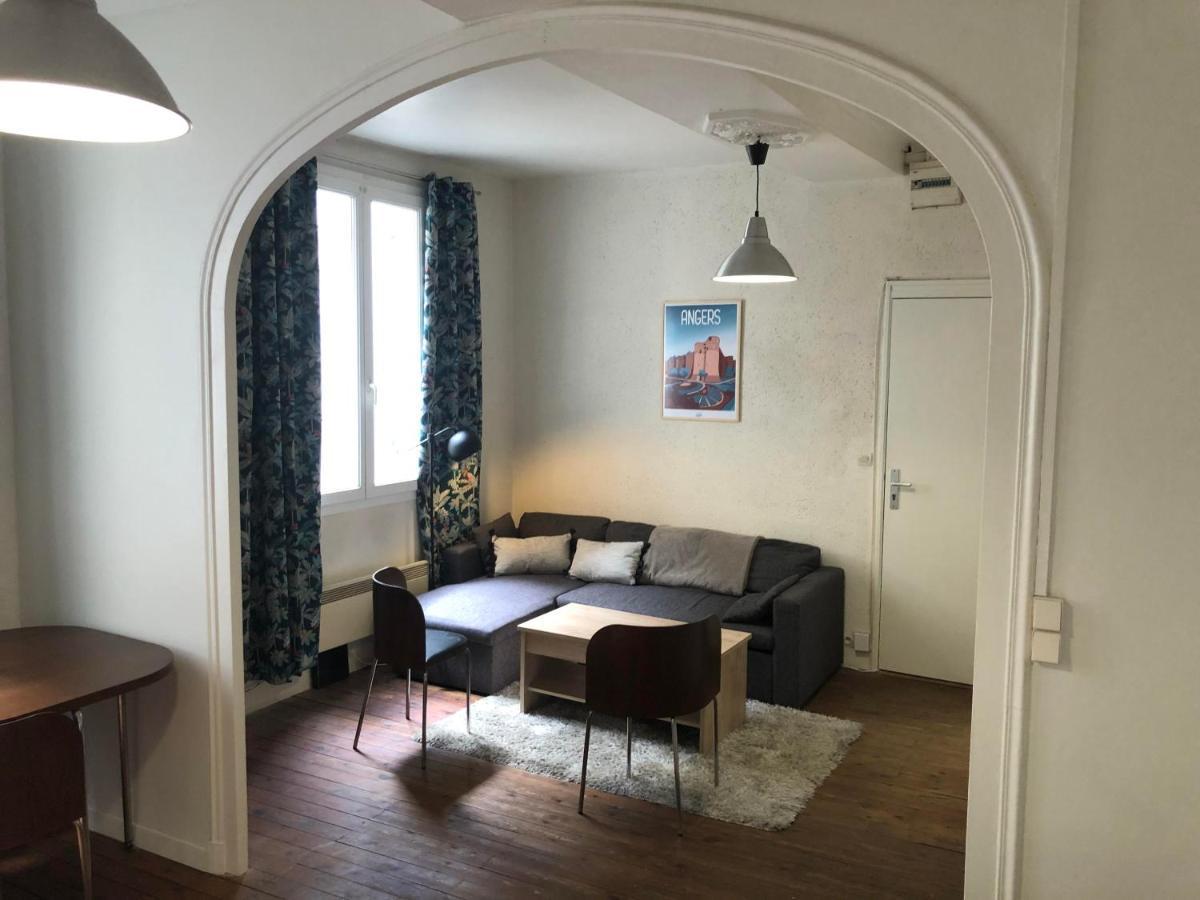 Coeur De Ville Appartement Meuble อองเชร์ ภายนอก รูปภาพ