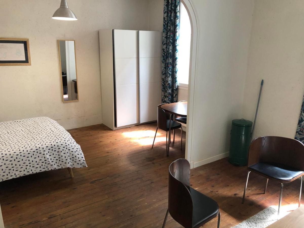 Coeur De Ville Appartement Meuble อองเชร์ ภายนอก รูปภาพ